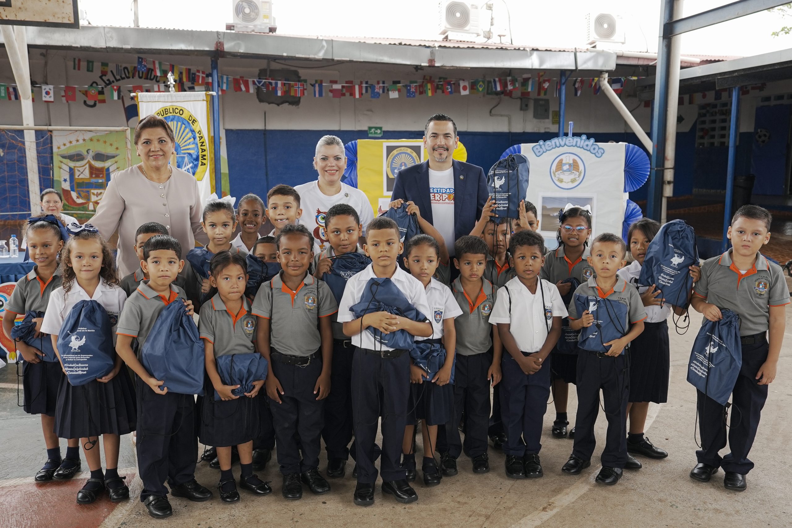 Portada Escuela Leopoldo Castillo, La Chorrera