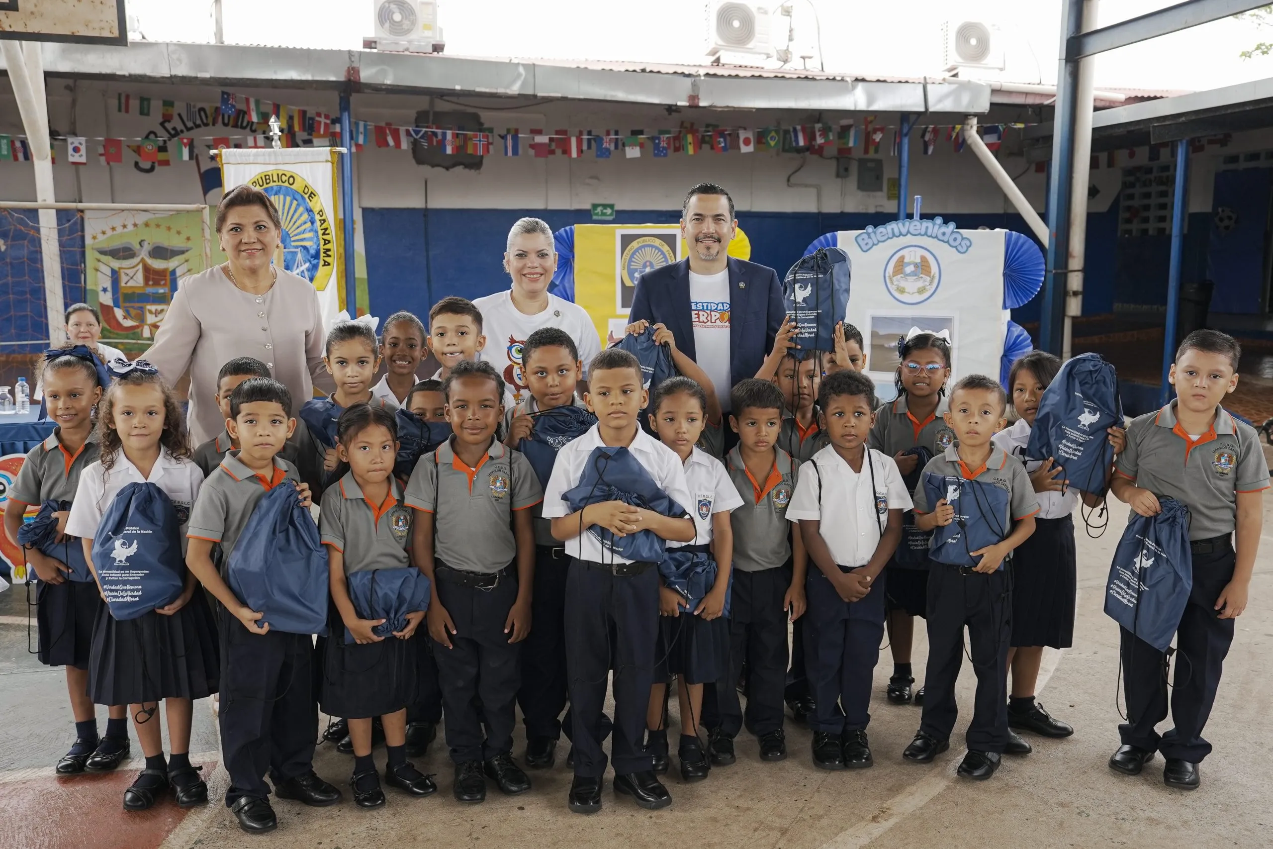 Portada Escuela Leopoldo Castillo, La Chorrera