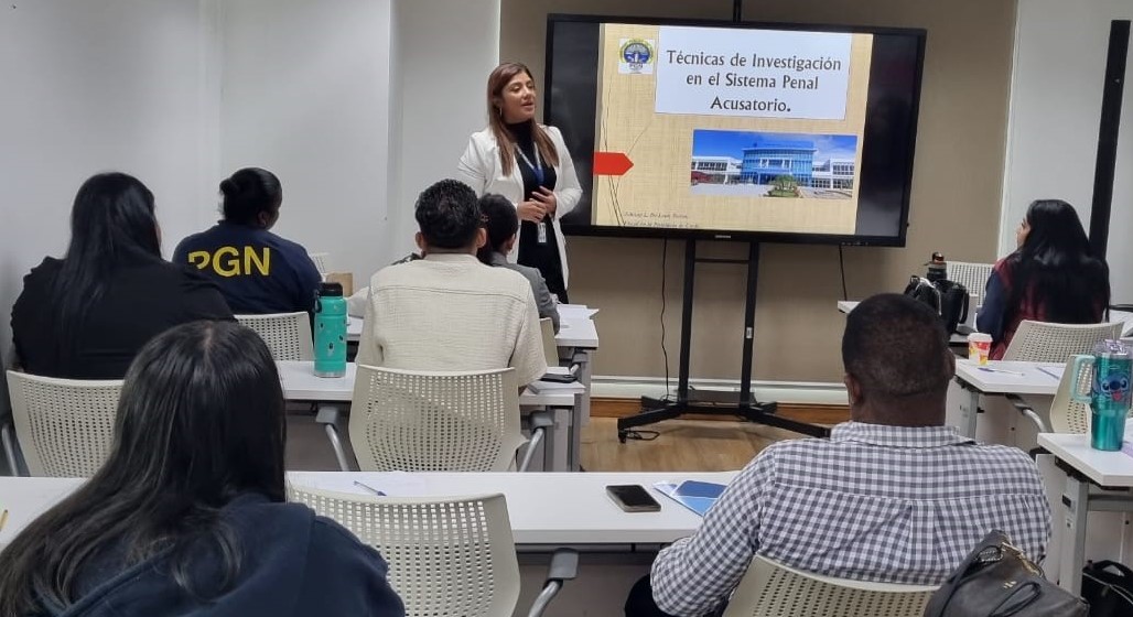 Funcionarios se capacitan en jornada académica de Técnicas de Investigación en el SPA