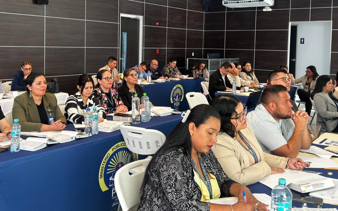 Réplica del Curso Teórico–Práctico de Técnicas de Interrogatorio y Contrainterrogatorio en Juicio Oral en la Fiscalía regional de Coclé