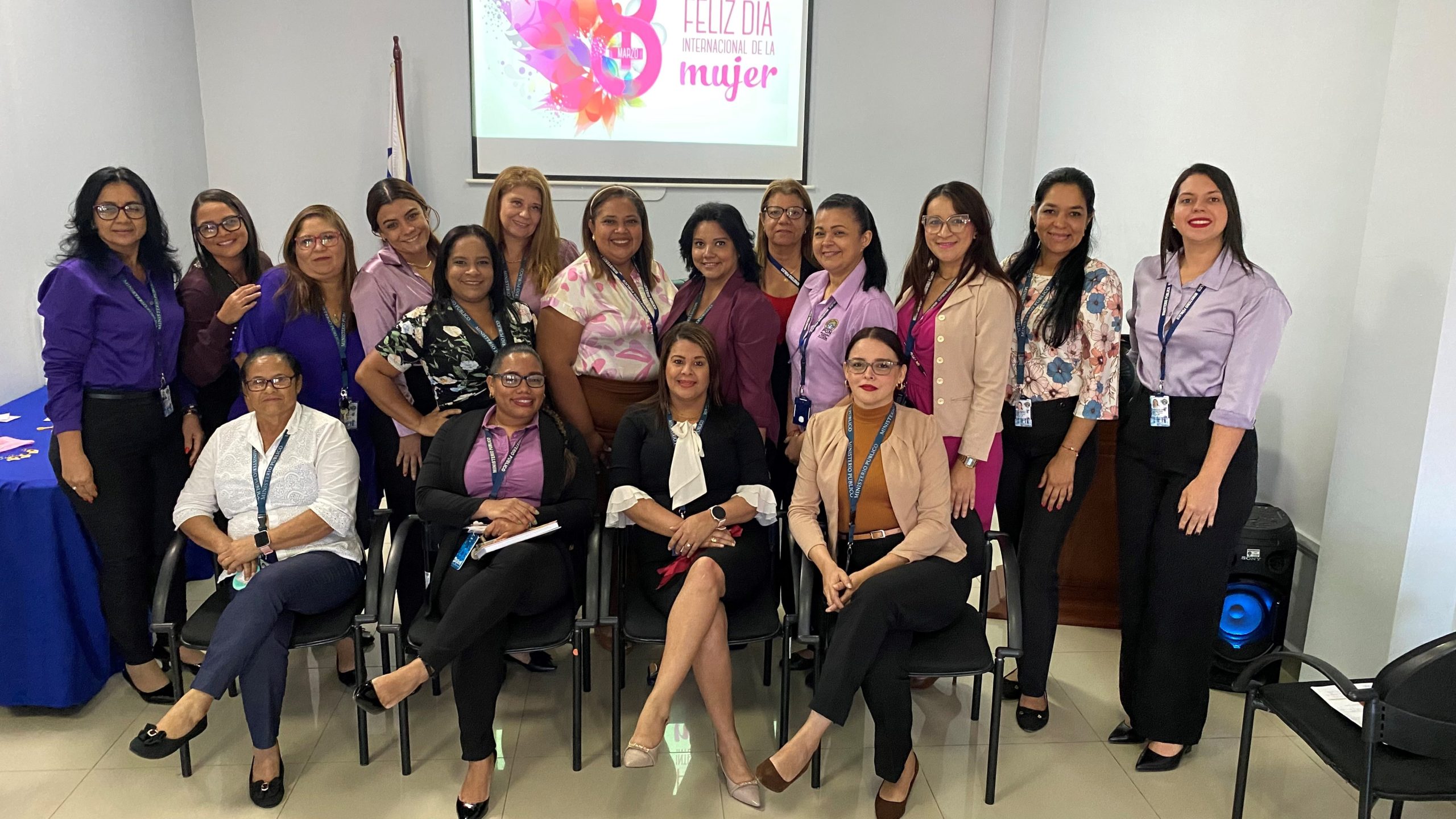 Conmemoración al día de la mujer en el 4to Distrito Judicial