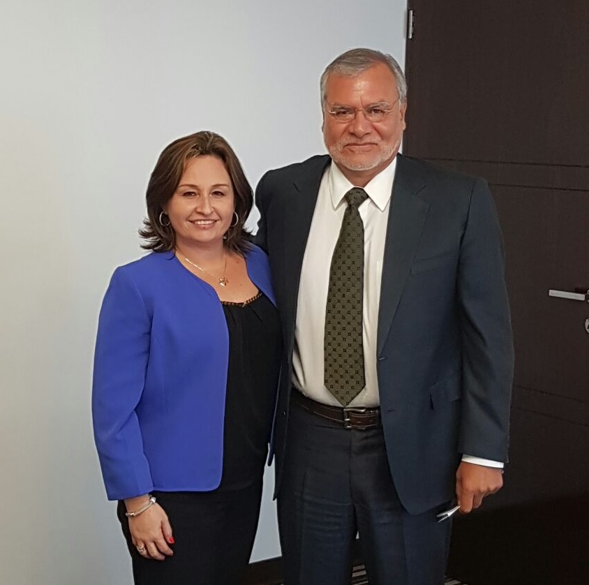 Procuradora sostuvo reunión con presidente de Transparencia Internacional