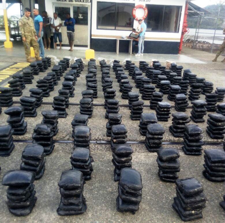 Detienen a cuatro personas por tráfico de 749 paquetes de cocaína en Chepo