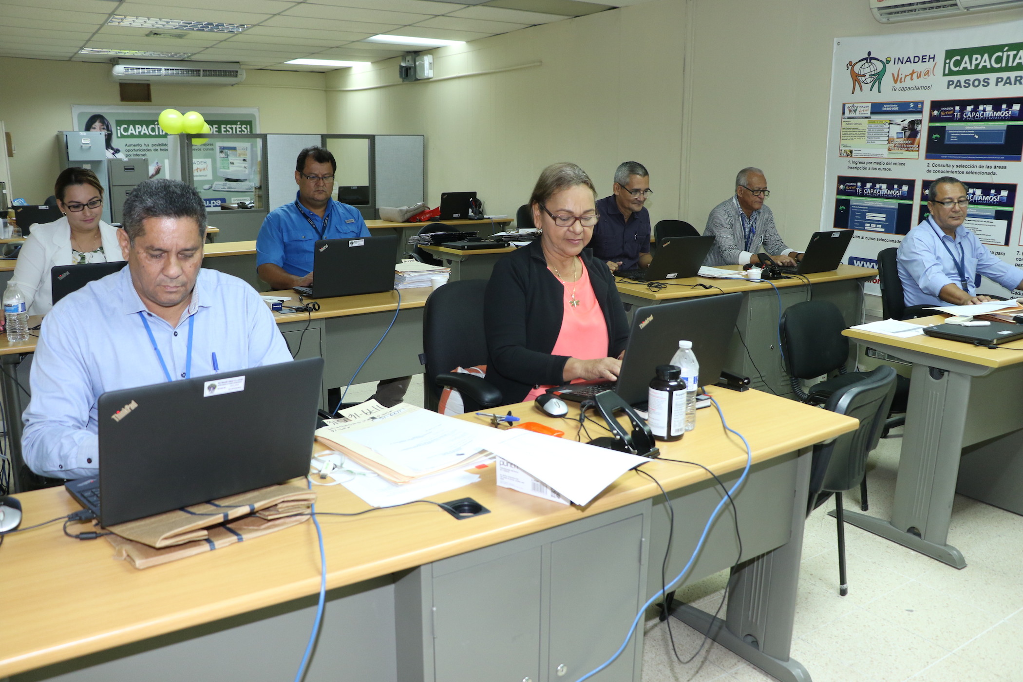 Funcionarios de Chiriquí brindan apoyo a la Personería de Descarga del distrito de Panamá