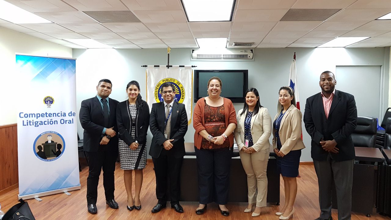 Funcionarios de Bocas del Toro y Panamá en la final de la primera Competencia de Litigación Oral