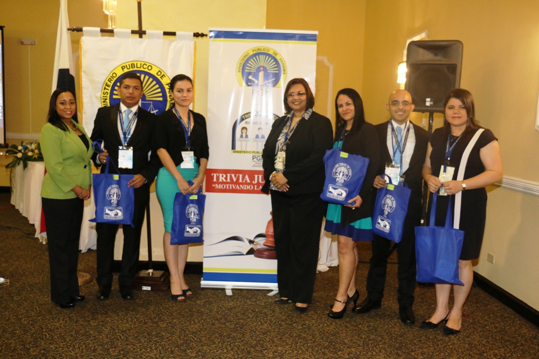 Funcionarios del MP participan de competencia de Trivia Jurídica «Motivando la enseñanza»