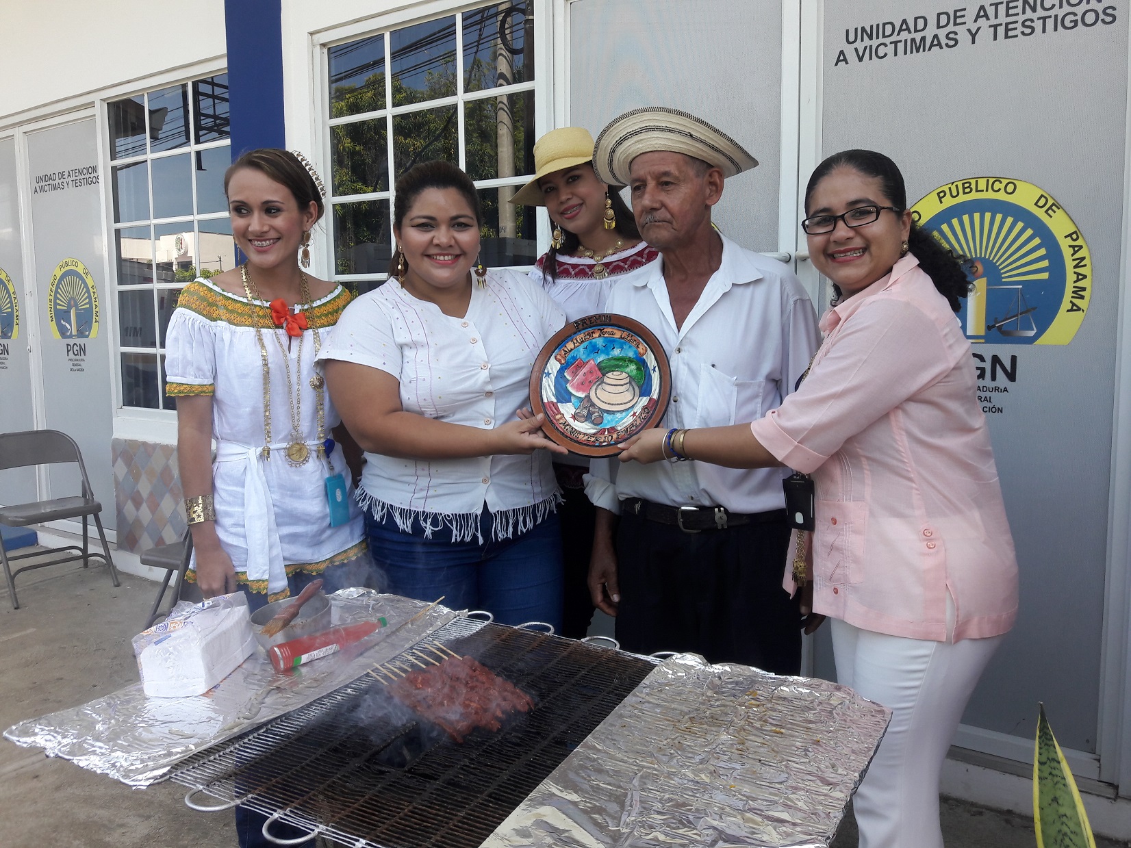 Fiscalía Regional de Los Santos se une a la celebración de las fiestas patrias