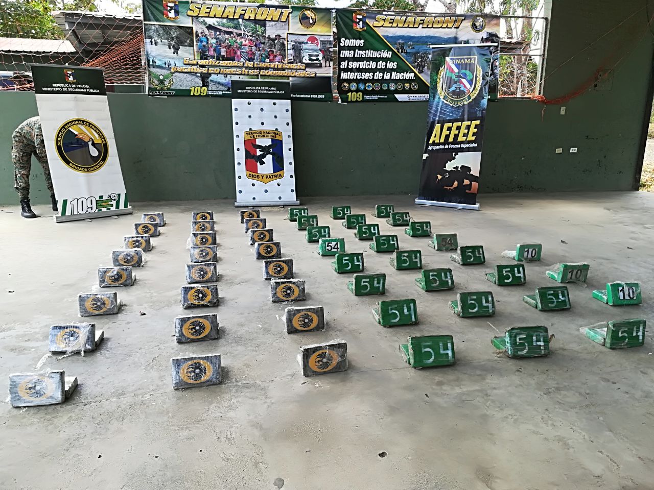 Decomisan 105 paquetes de cocaína en Sansón, provincia de Darién