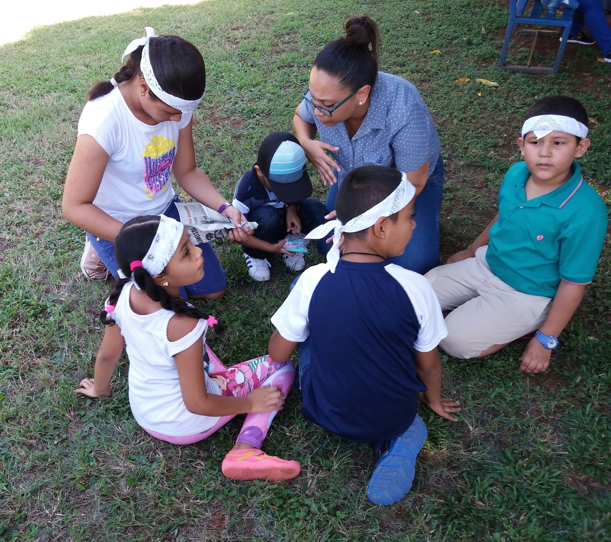 Los Santos realiza taller «Cultivando compromisos, valores cívicos y morales»