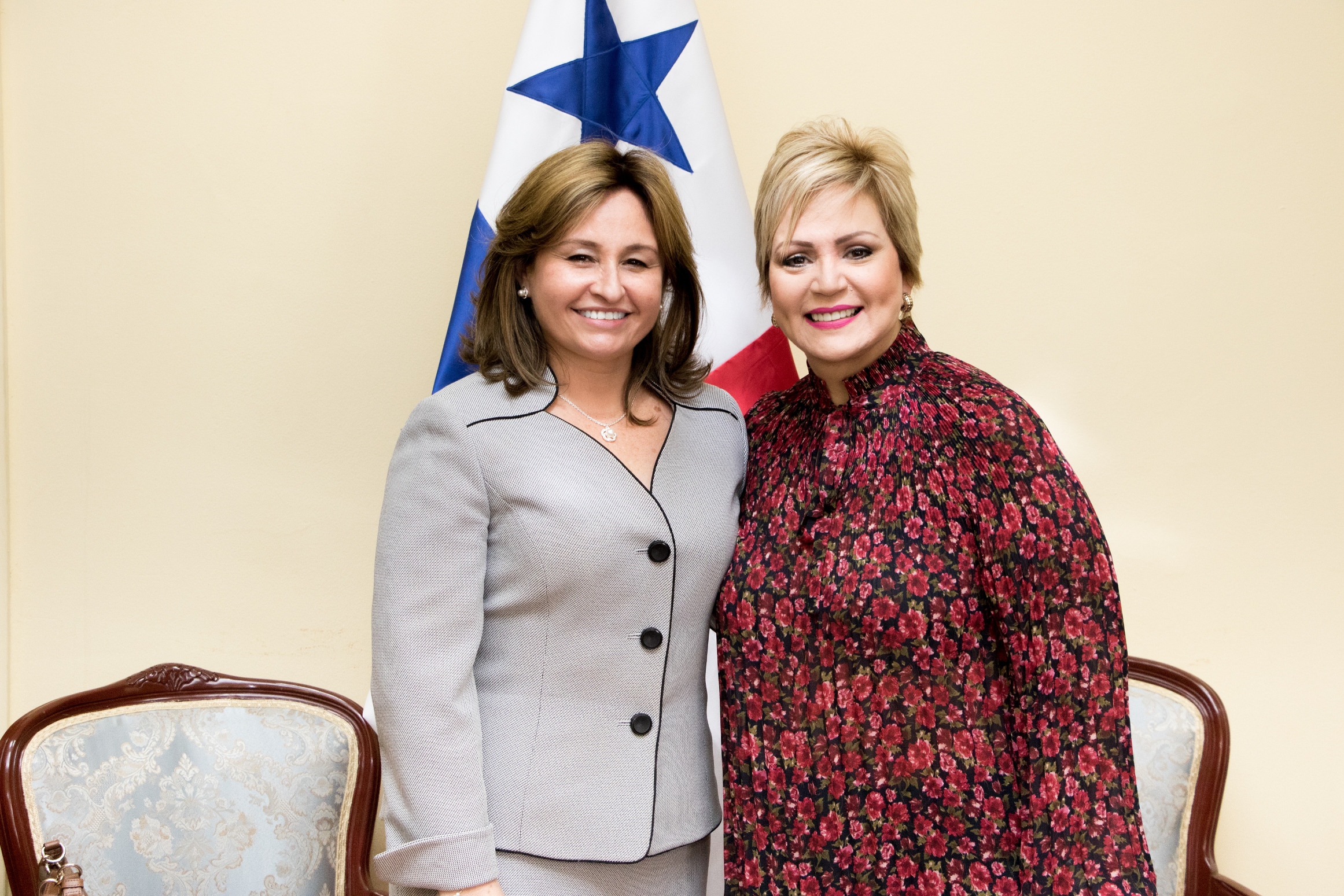 Visita de cortesía a la Procuraduría General de la Nación de la Apóstol Wanda Rolón