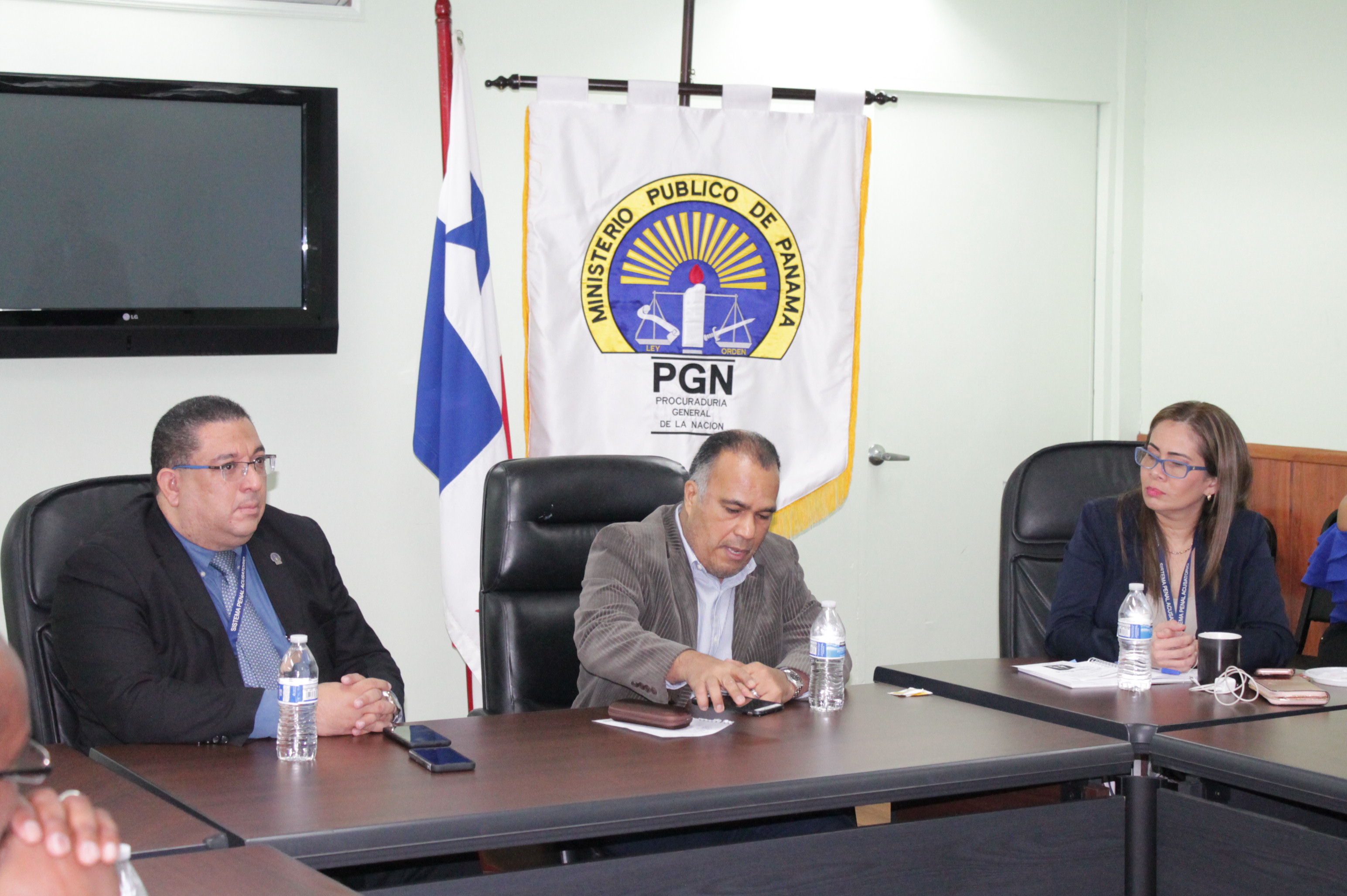 Conversatorio: «Implicaciones psicológicas y legales del hostigamiento sexual en el área laboral»