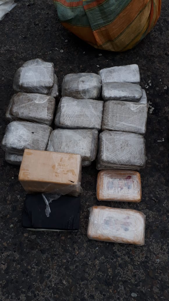 Fiscalía de Droga encuentra presunta sustancia ilícita dentro de vehículo en Brisas del Golf