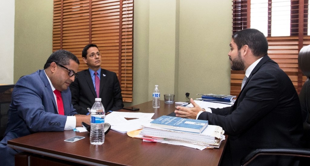 Periodista presenta querella ante el MP contra inspectora de la ATTT