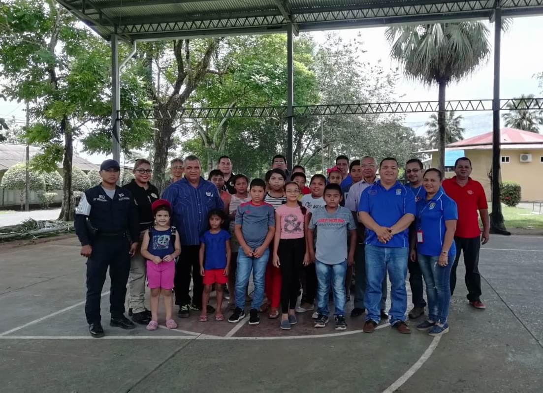 Realizan sensibilización a estudiantes y padres de familia en Remedios