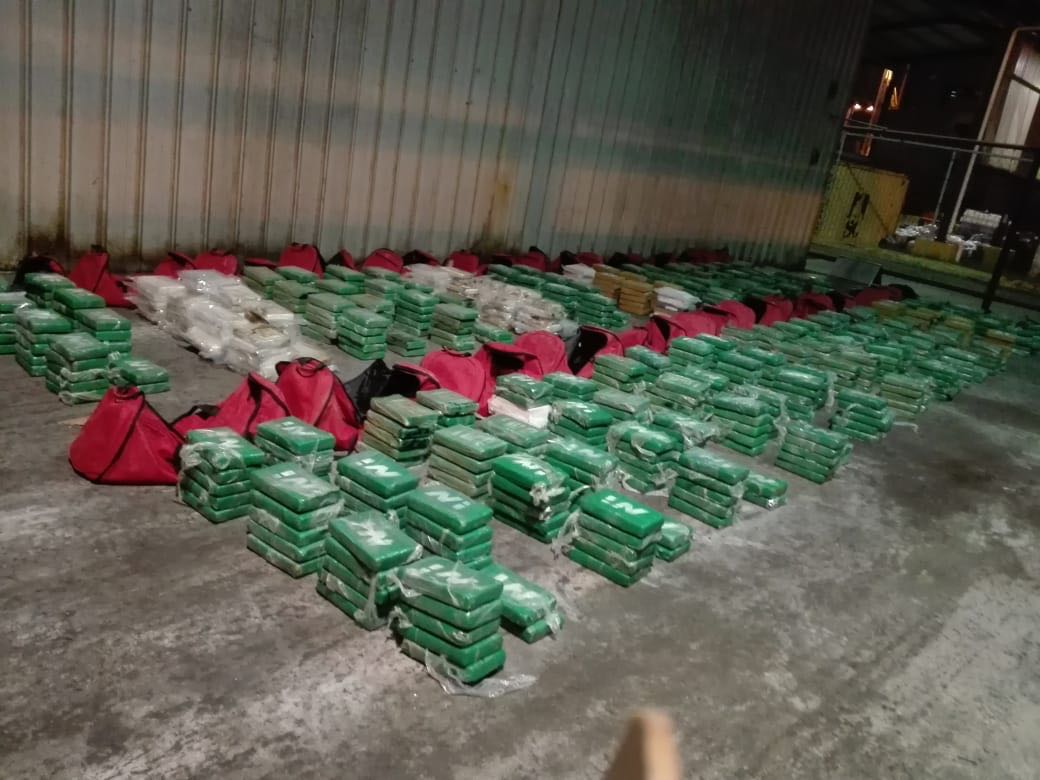 MP decomisa 847 paquetes de presunta droga en Colón