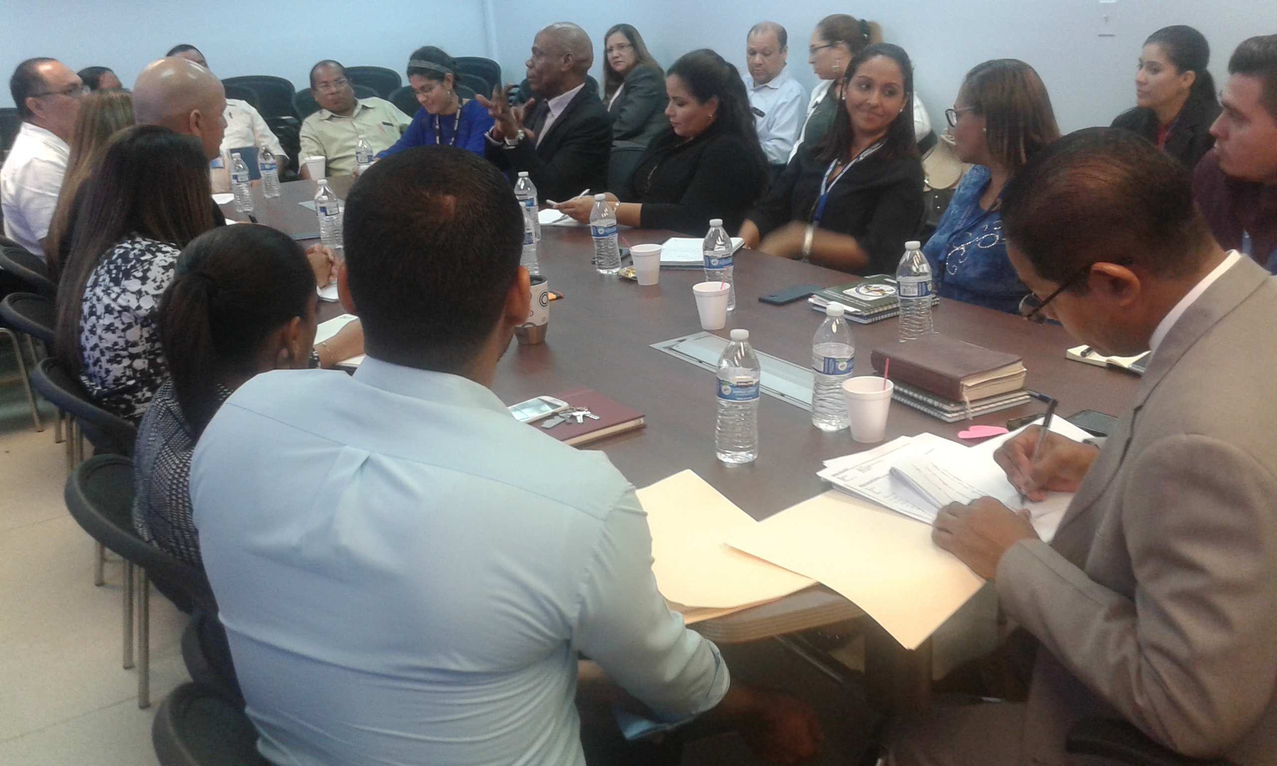 Fiscales de San Miguelito se reúnen con equipo de Criminalística y Defensoría Pública