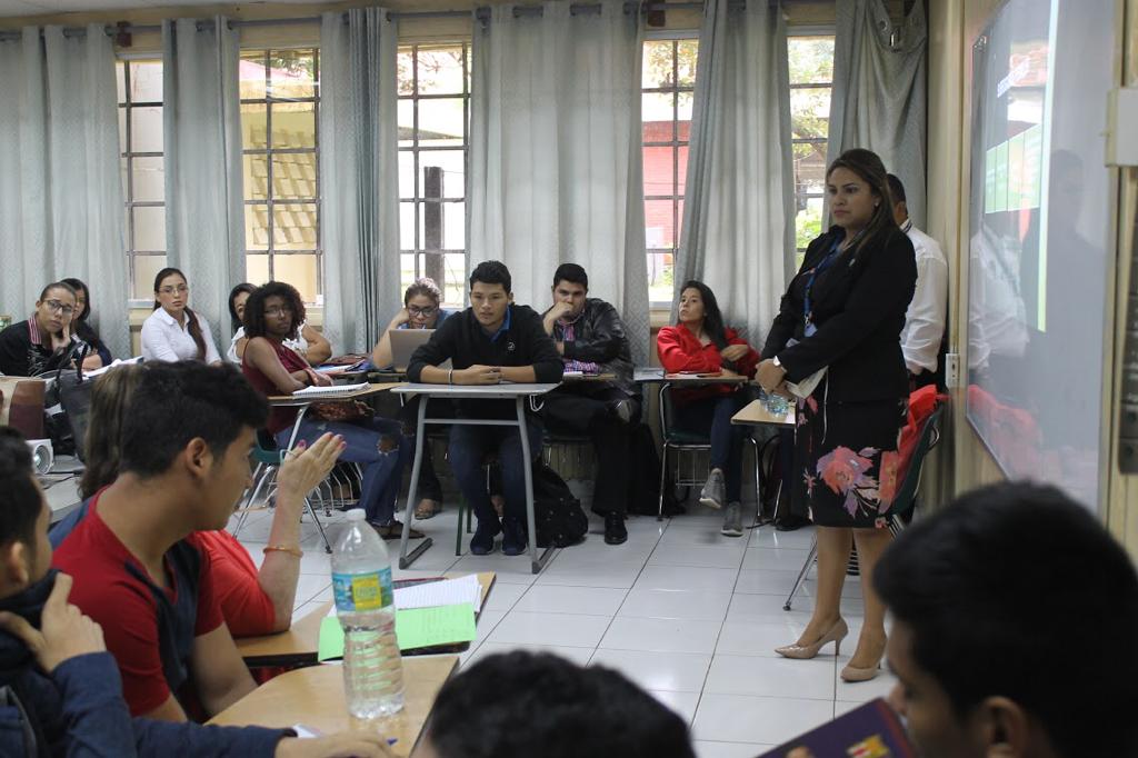 Realizan inducción a estudiantes en la Universidad Autónoma de Chiriquí