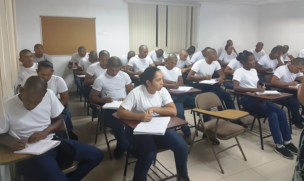 Aspirantes a vigilantes municipales se capacitan en Sistema Penal Acusatorio