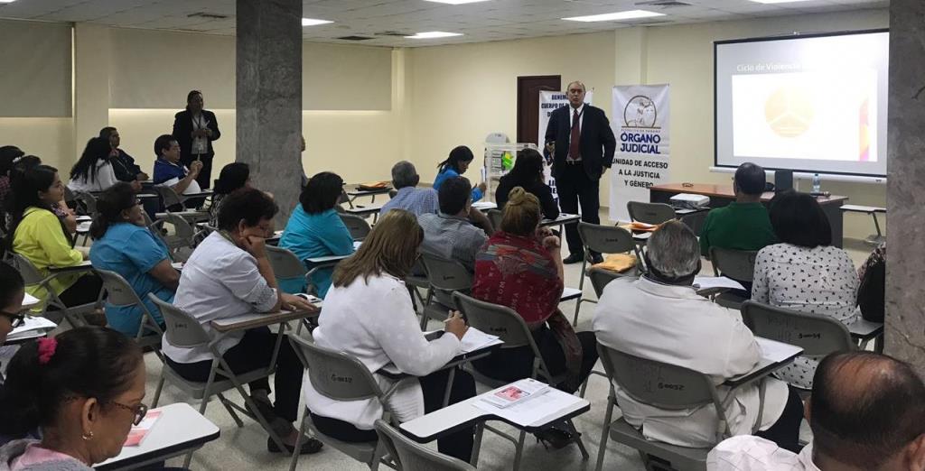 MP participa de actividad de salud y violencia