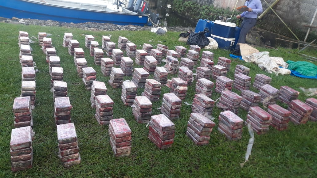 En Isla Colón incautan 380 paquetes de presunta sustancias ilícitas