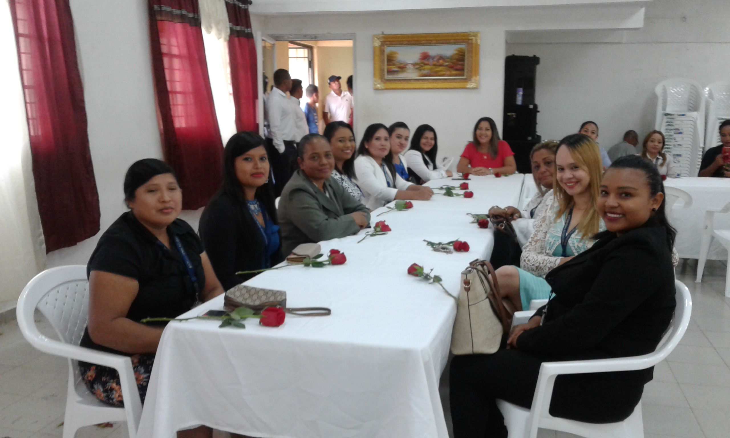 “Éxito, prosperidad y superación personal a las madres en Bocas del Toro»