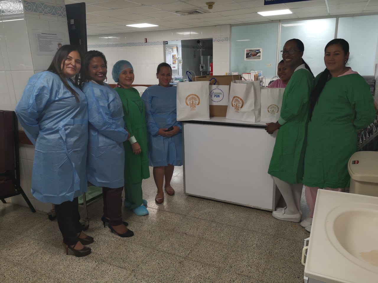 La Unidad de Recursos Humanos del Área Metropolitano se solidariza con la sala de quemados del Hospital del Niño