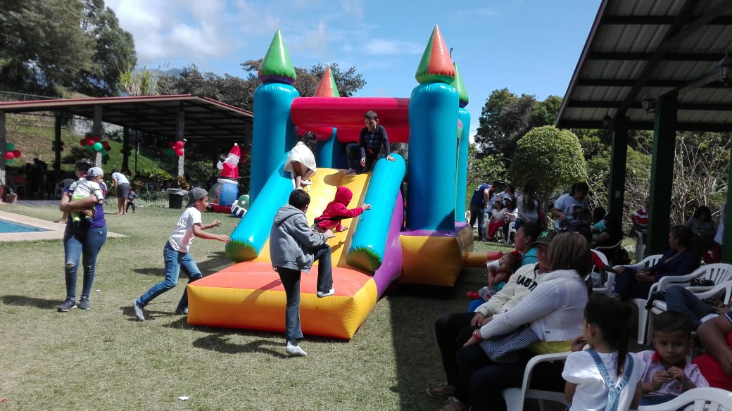 Taller «Cultivando compromisos, valores cívicos y morales» para los hijos de los colaboradores en Chiriquí