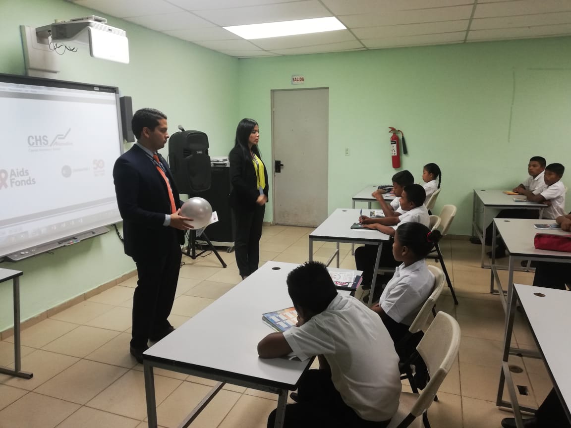 Estudiantes reciben capacitación en Bocas del Toro