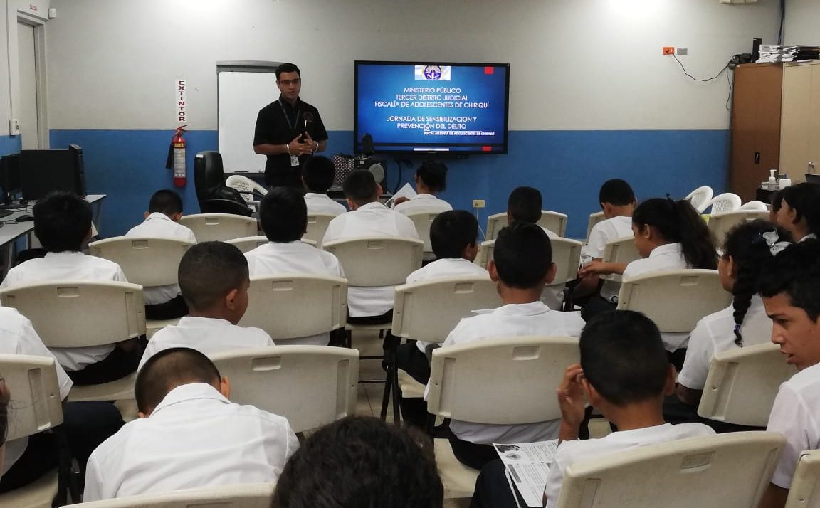 Realizan actividad de sensibilización dirigida a estudiantes de la Escuela Loma Colorada en David