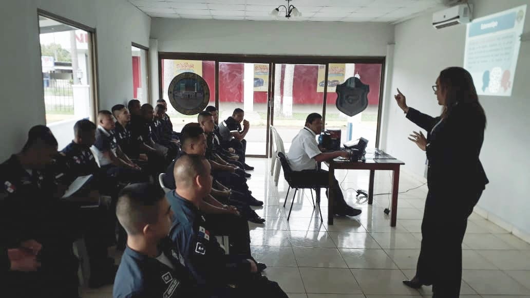 SDDHH capacita a uniformados en Chiriquí