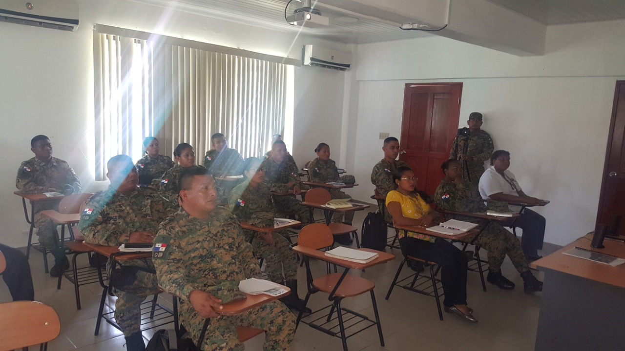 Unidades del SENAFRONT son sensibilizadas sobre manejo de casos de violencia doméstica