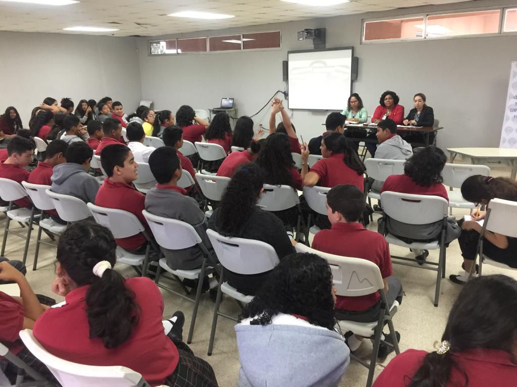 Jóvenes de noveno grado reciben capacitación por la regional de Panamá Oeste