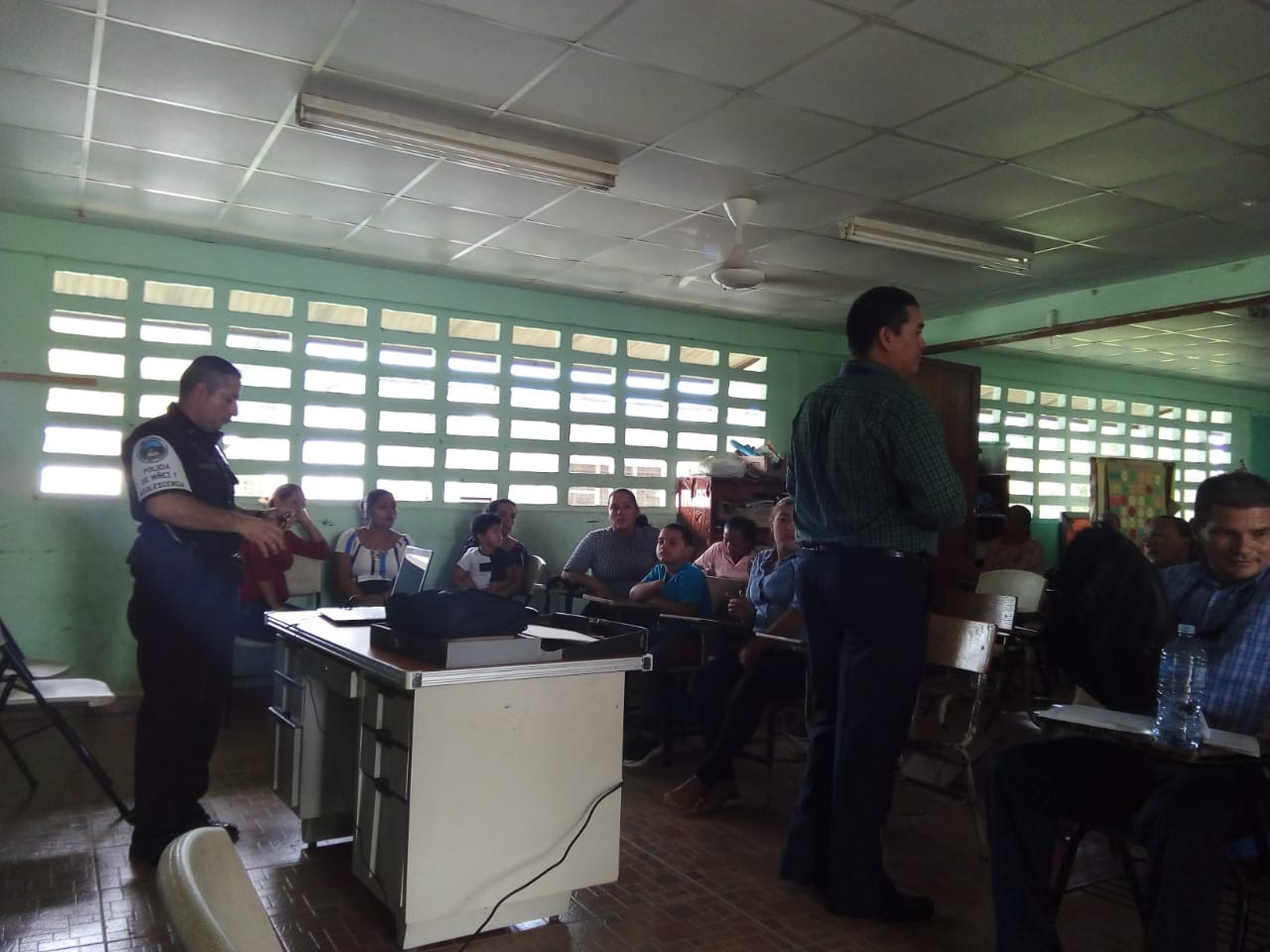 Funcionarios de la Fiscalía de Adolescentes de Veraguas realizan jornada de sensibilización