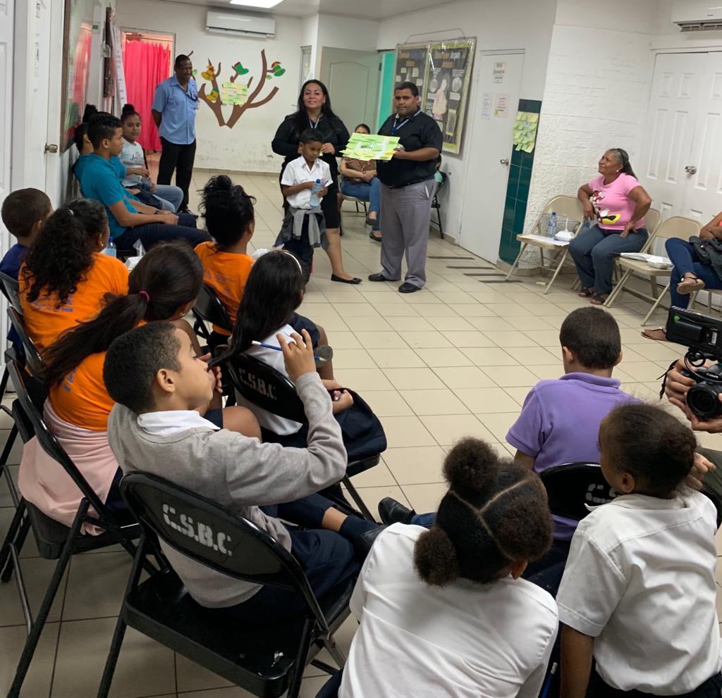 CONAPREDES dicta taller en el Centro de Salud de Boca la Caja a los jóvenes del sector