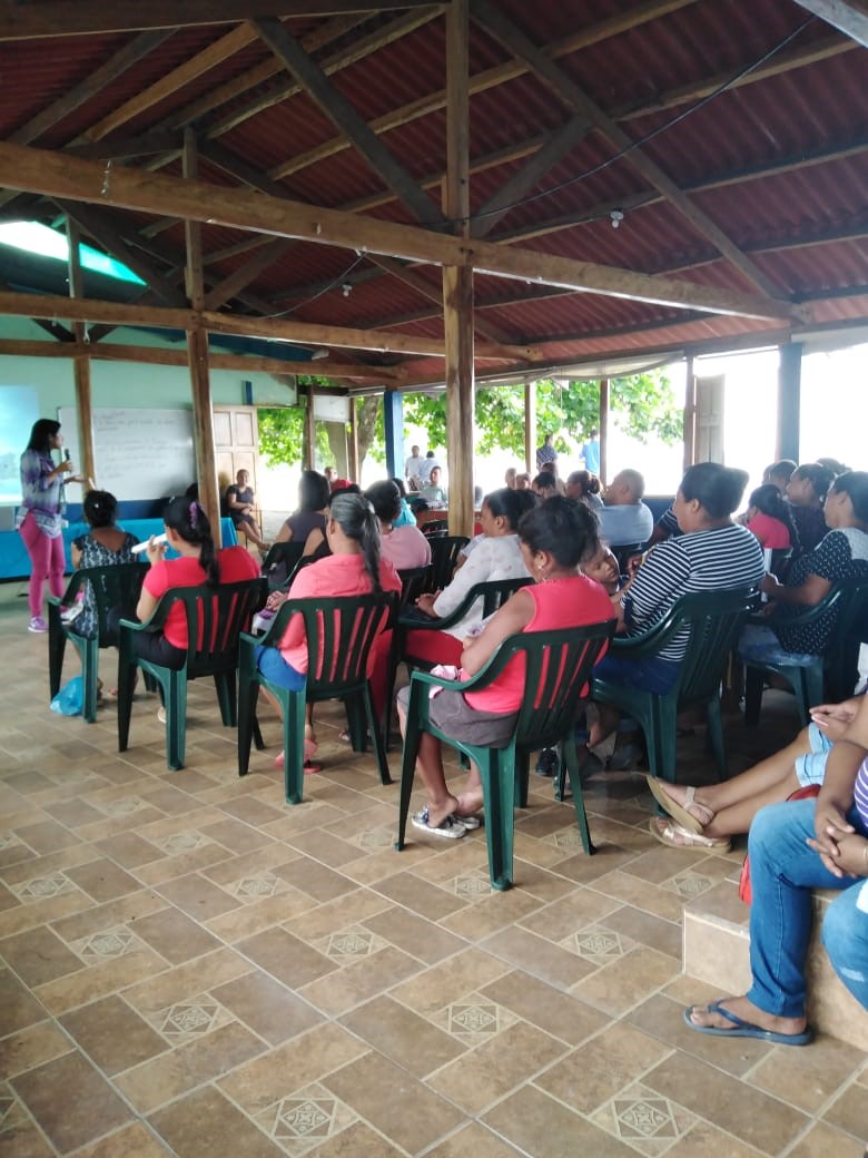 UPAVIT capacita a padres del programa «Escuela para Padres» en Veraguas
