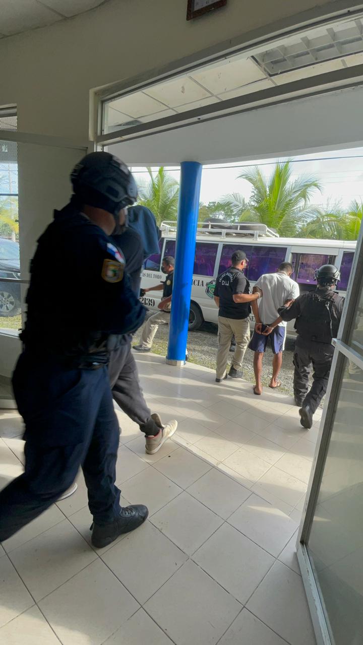 Imputan cargos por el delito de pandillerismo a 7 personas en Bocas del Toro