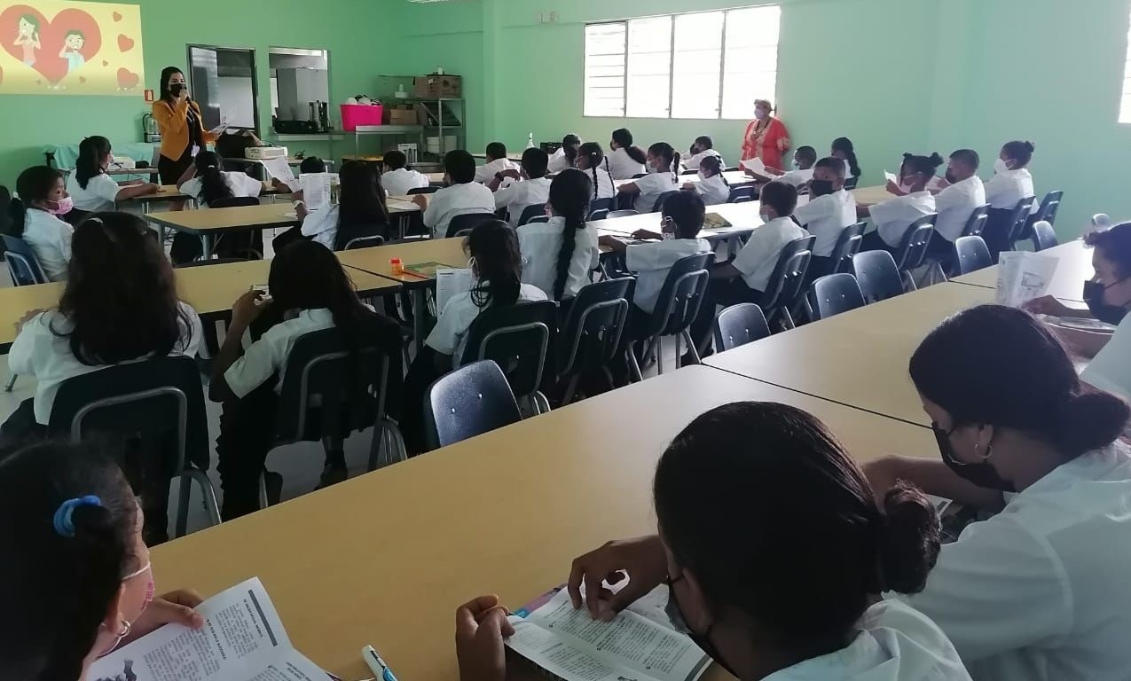 Ministerio Público lleva capacitación a estudiantes en centro educativo en Chiriquí Grande