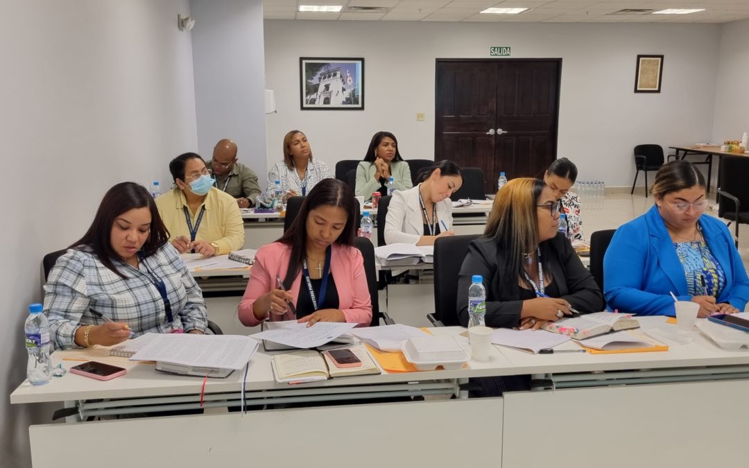 Fiscales de Colón reciben capacitación sobre Mecanismos de Aceleración de los Procesos