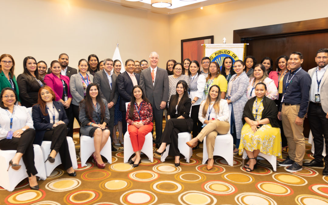 Fiscales se capacitan en temas de Sociedades Anónimas y el Derecho Penal