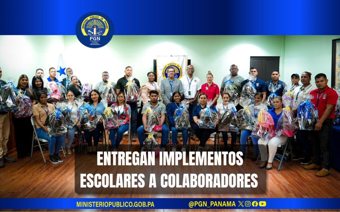 Realizan entrega de implementos escolares a colaboradores en Proyecto Escolar Solidario