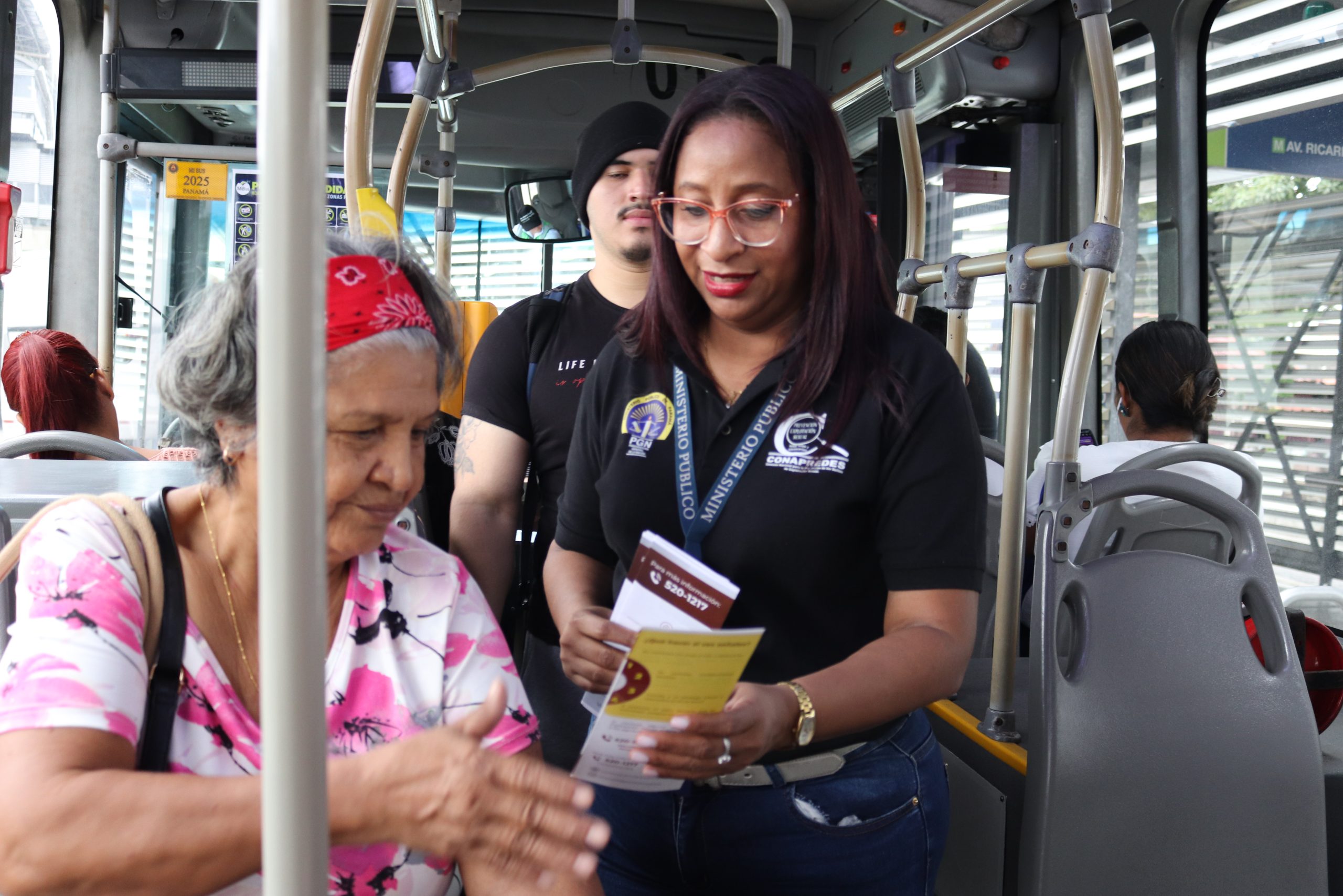 CONAPREDES fortalece acciones de prevención con jornada educativa en Pacora y volanteos en San Miguelito y la 5 de Mayo