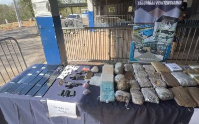 Condenan a dos mujeres por traspasar drogas y armas a La Joya