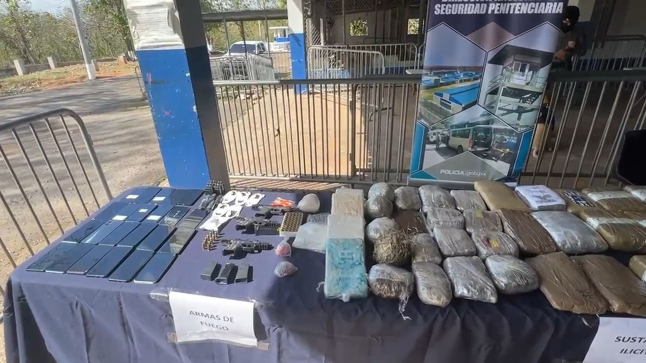 Condenan a dos mujeres por traspasar drogas y armas a La Joya