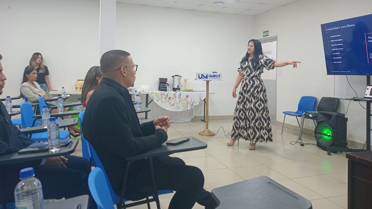 Fiscalía Regional de Panamá Oeste participa en conferencia dirigida a estudiantes de Derecho de La Chorrera