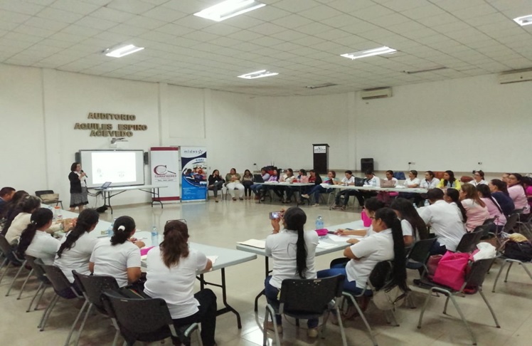 Capacitación a personal técnico de los CAIPI-COAI-MIDES de Herrera y Los Santos