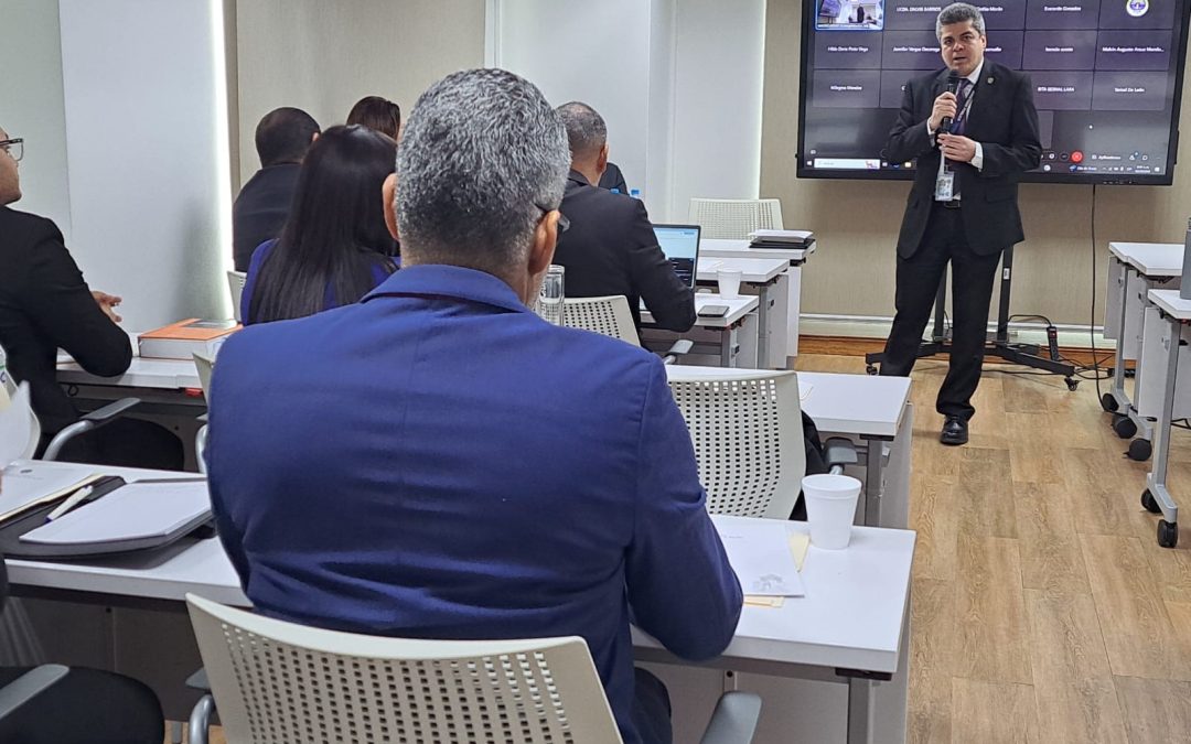 Realizan primer ciclo de conferencias sobre Reforma Procesal Civil: cambios normativos y nuevos desafíos