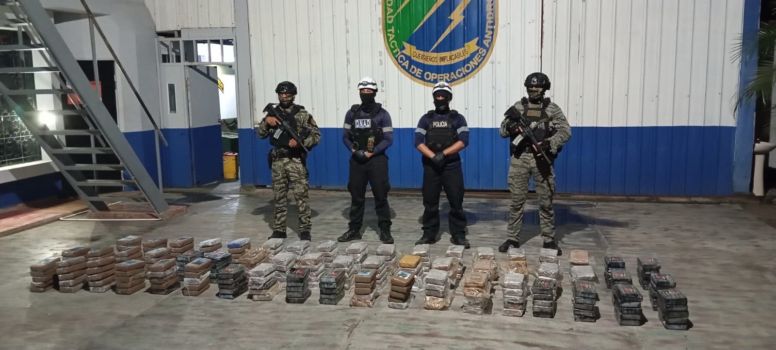 Fiscalía de Drogas incauta 281 paquetes con presunta sustancia ilícita en aguas del Pacífico