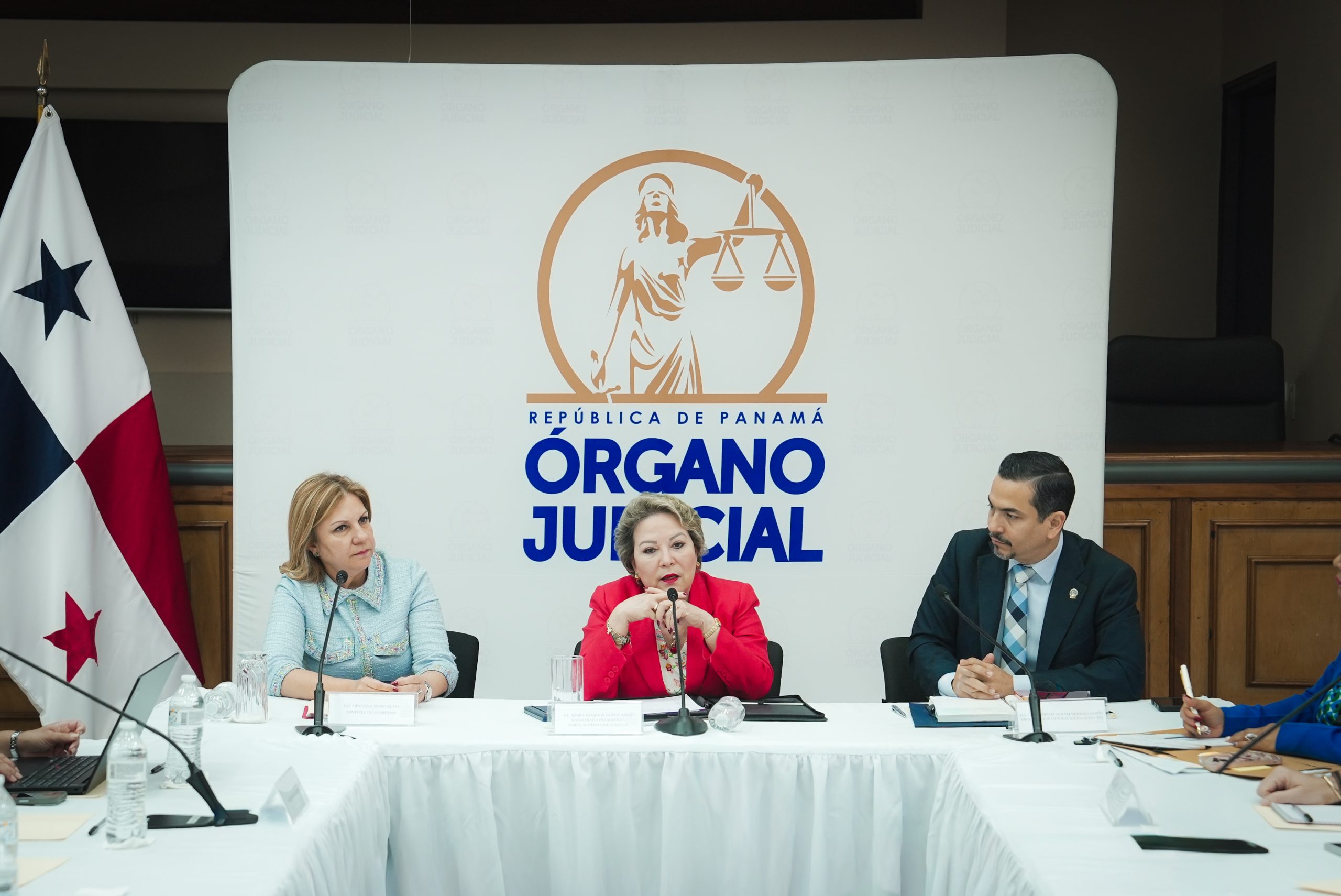 Procurador respalda modernización del sistema penitenciario y propone responsabilidad solidaria laboral