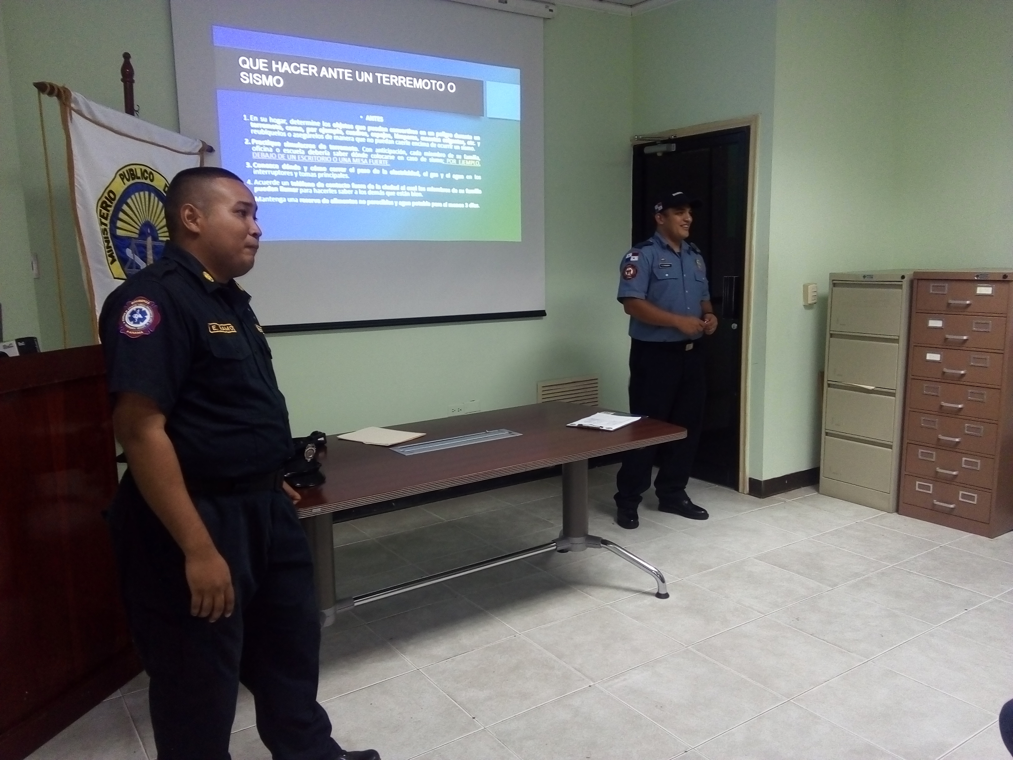 Dictan capacitación sobre prevención en casos de desastres naturales