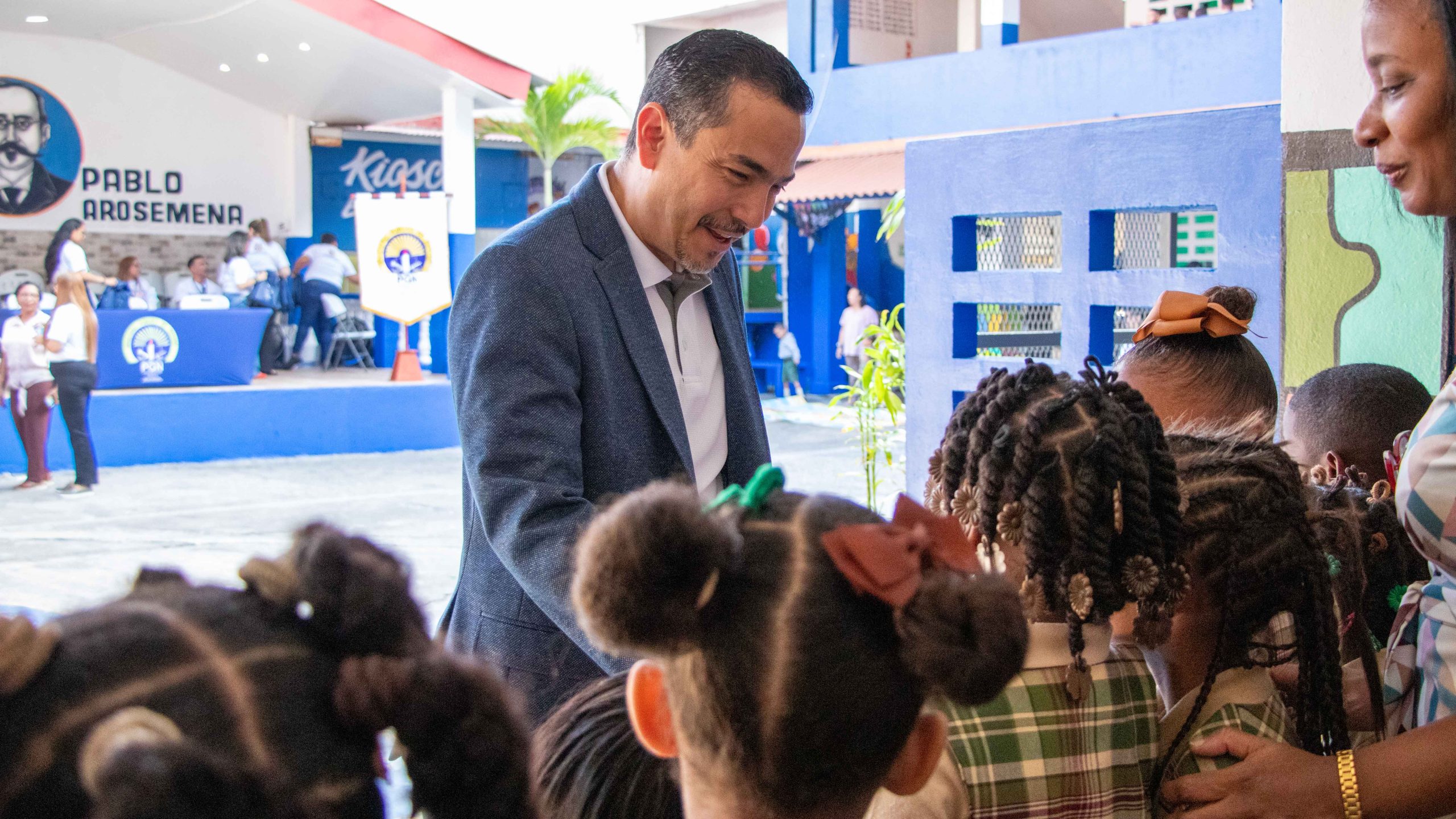 PGN participó de la campaña de valores de Honestín junto a los estudiantes de la escuela Pablo Arosemena en Colón
